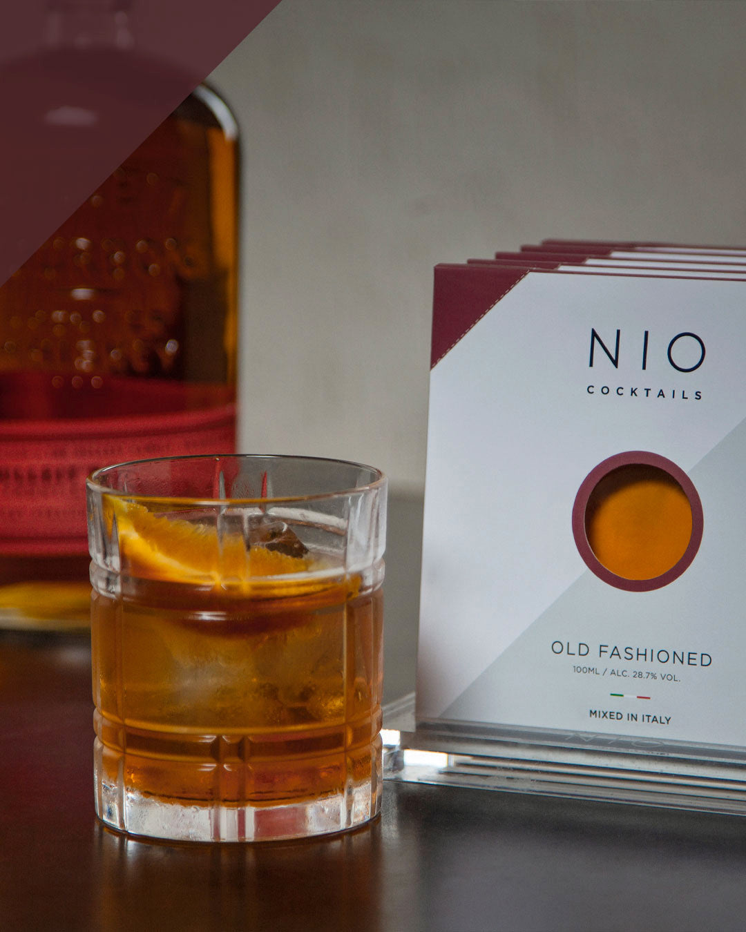 Old Fashioned Cocktail: a true myth of mixology at home with NIO Cocktails.